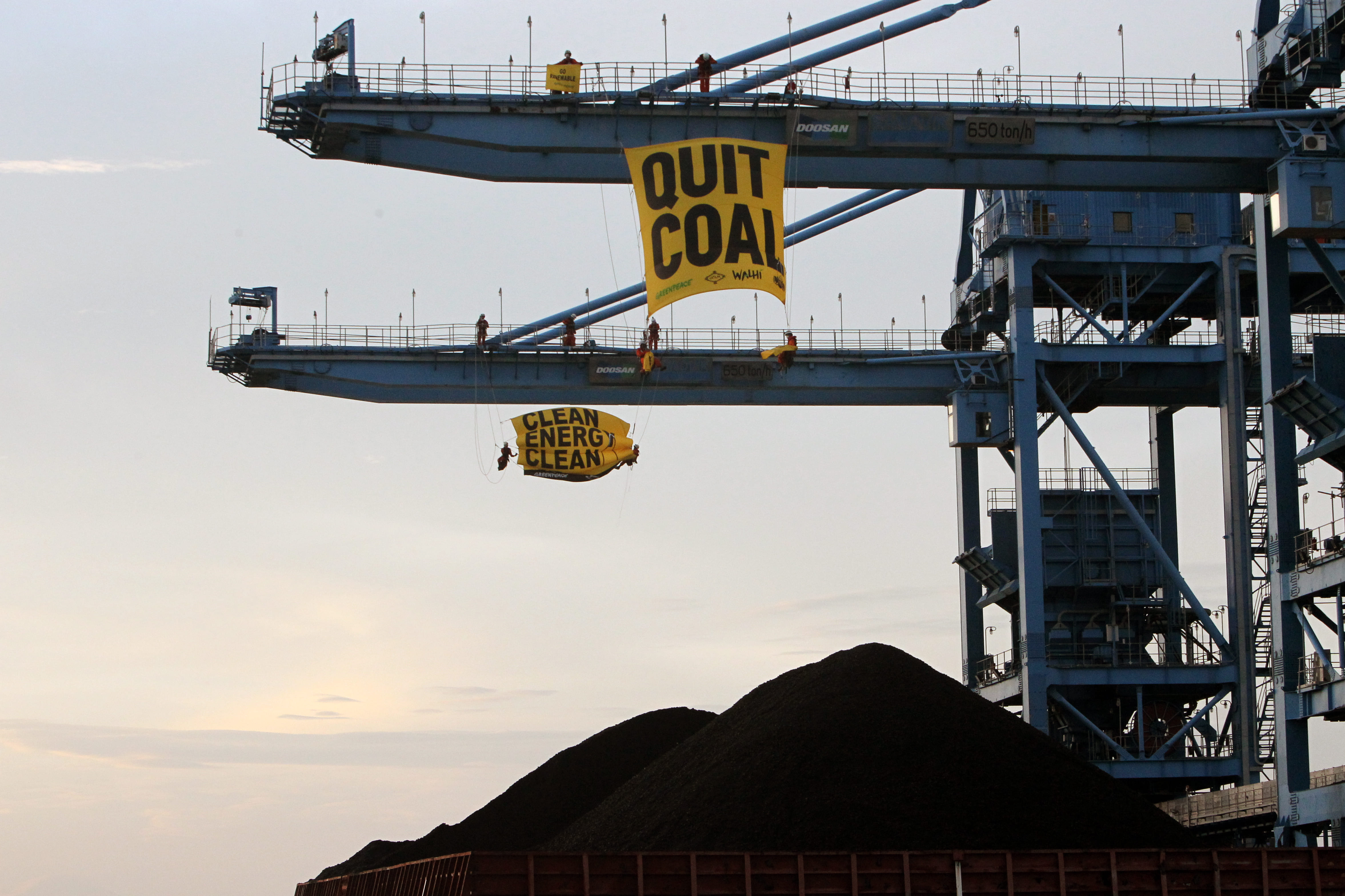 Indonesian activists protesting the Cirebon Coal Power Plant in Indonesia. The Oil Fund is linked to the expansion of this coal fired power plant Afriadi Hikmal  Greenpeace