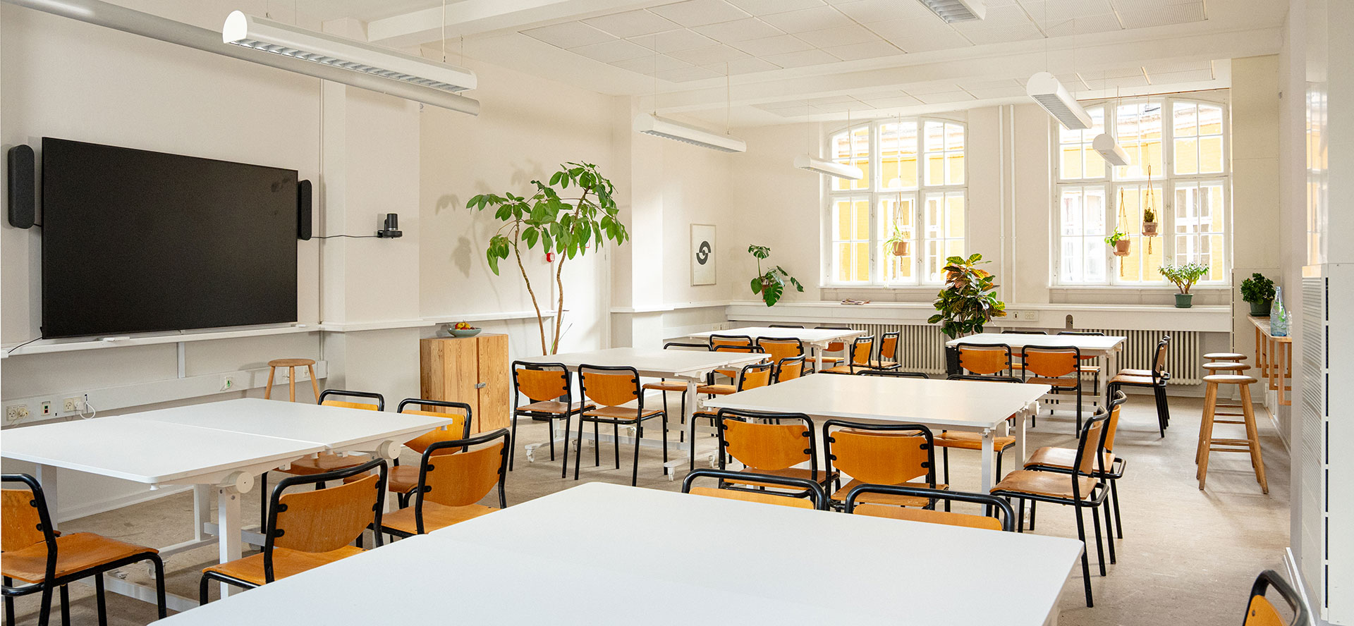 Første sal, mødelokale på Nørrebro hos Mellemfolkeligt Samvirke